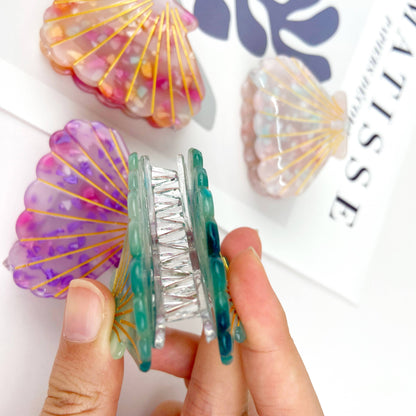Scallop hair claw clip