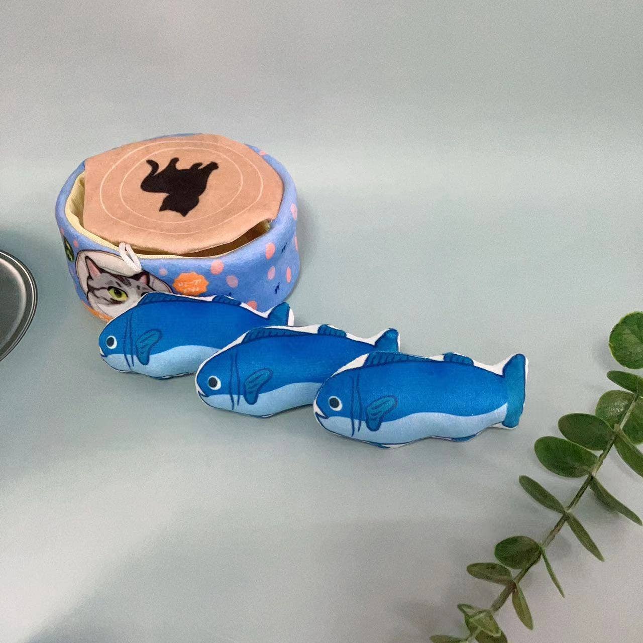 Moo - Fish Can Cat Toy