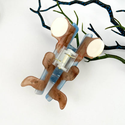 Casual Otter Bathing Acetate Animal Hair Claw Clip