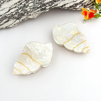 Fantasy Seashell Hair Claw – Mystical PVC Ocean Clip