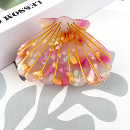 Scallop hair claw clip